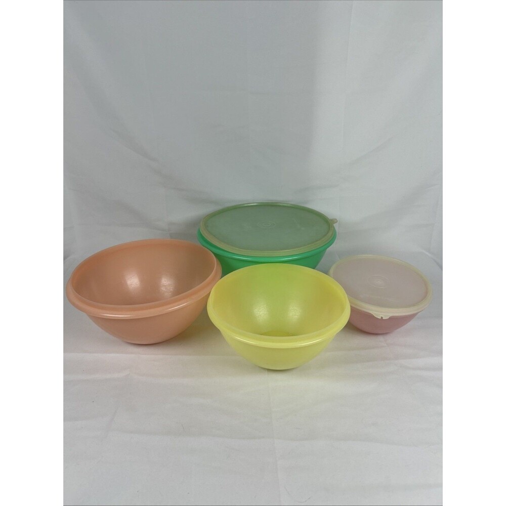 VTG Tupperware Nesting Bowls Some with Clear Lid Green Pink Yellow Peach